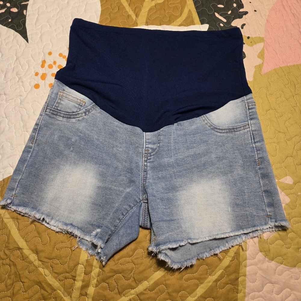 SHEIN Maternity Denim Shorts